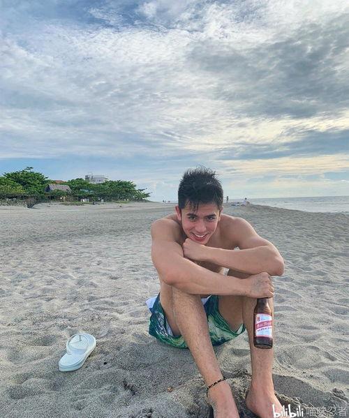 广州网红男模吃瓜,揭秘幕后真相与网络热议 第1张 广州网红男模吃瓜,揭秘幕后真相与网络热议 第1张